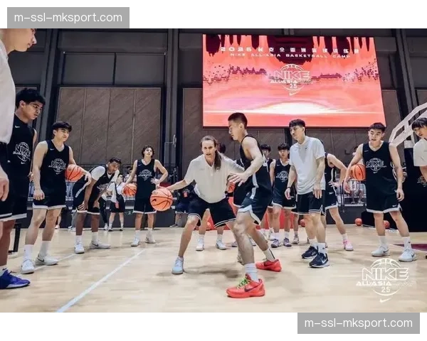 多名全明星球员参与5月青少年篮球训练营